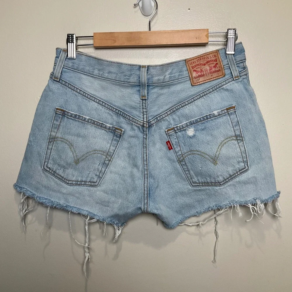 Levis 501 Original Distressed Cut Off Denim Shorts 28 Light Wash Blue Altered